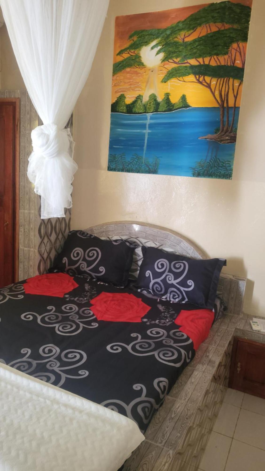 Chez Mimi Hotel Toubab Dialaw Ngoại thất bức ảnh